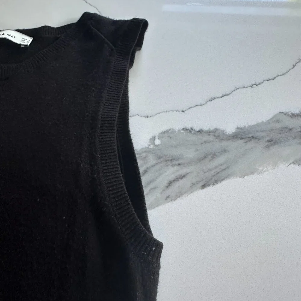 ZARA | Knit Sleeveless Sweater Tank | Black | Size Medium | Soft Stretch - Picture 5 of 15